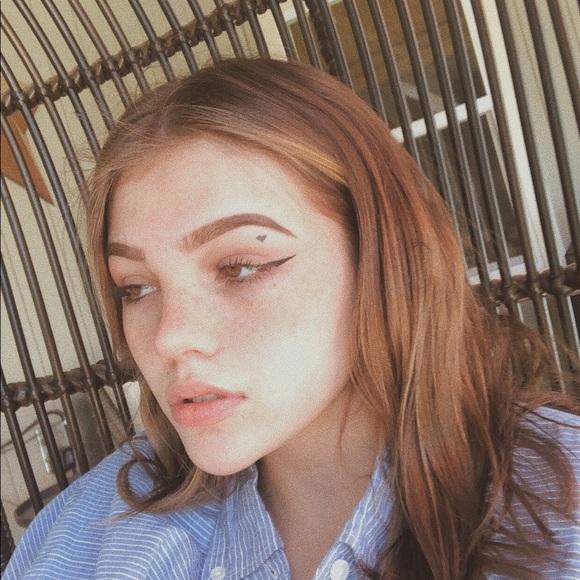 Meet your Posher, Natalie - Picture 1 of 1